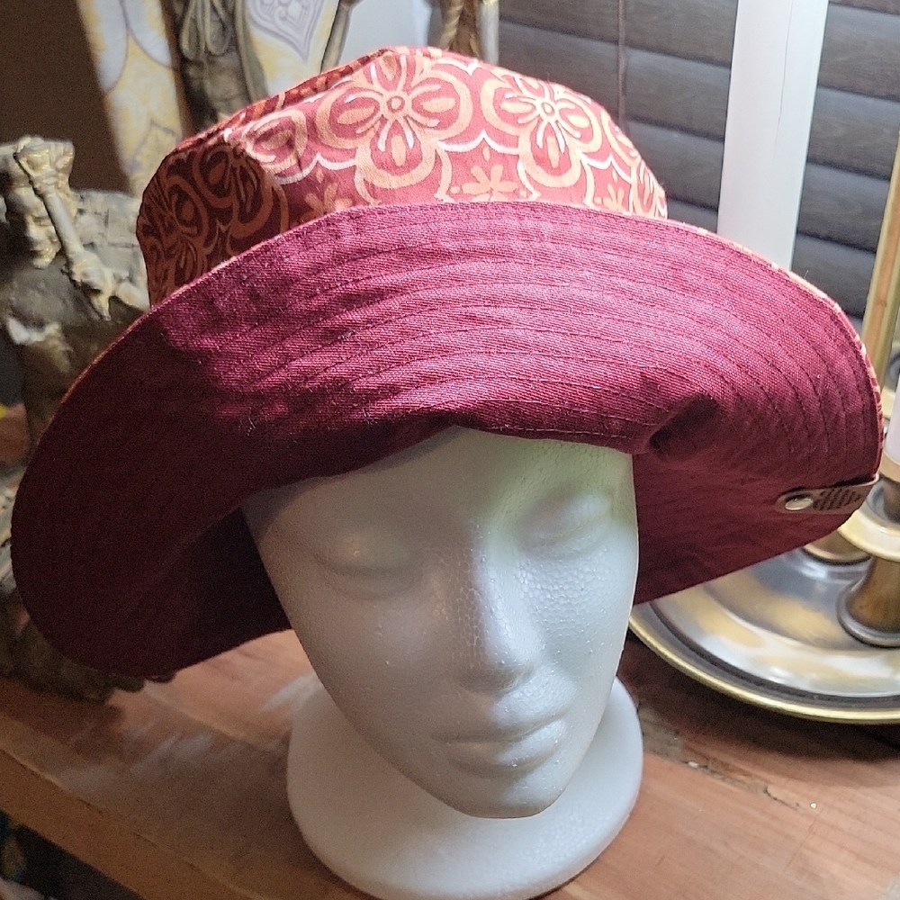 Elegant Red and Orange Wide-Brimmed Hat